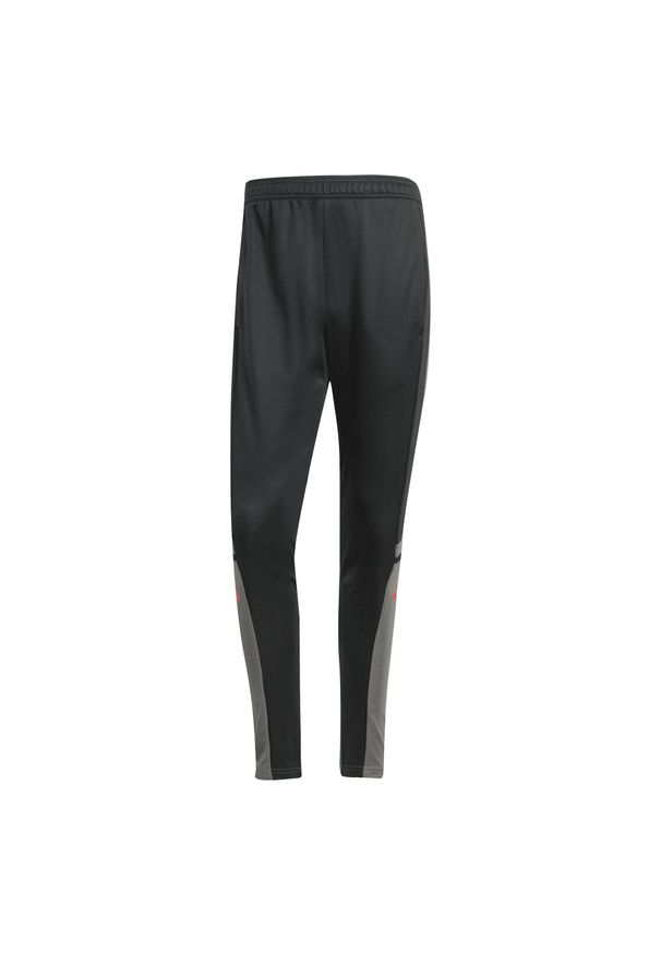 Adidas - Spodnie treningowe adidas Squadra25. Kolor: czarny. Materiał: dresówka. Sport: piłka nożna