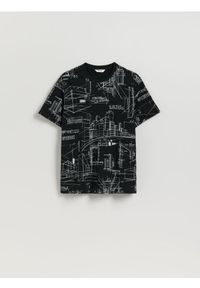 Reserved - T-shirt comfort z nadrukiem - czarny. Kolor: czarny. Materiał: bawełna, dzianina. Wzór: nadruk