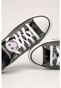 Converse - Tenisówki. Nosek buta: okrągły. Zapięcie: sznurówki. Kolor: czarny. Materiał: syntetyk, materiał, guma. Szerokość cholewki: normalna. Obcas: na obcasie. Wysokość obcasa: średni #3
