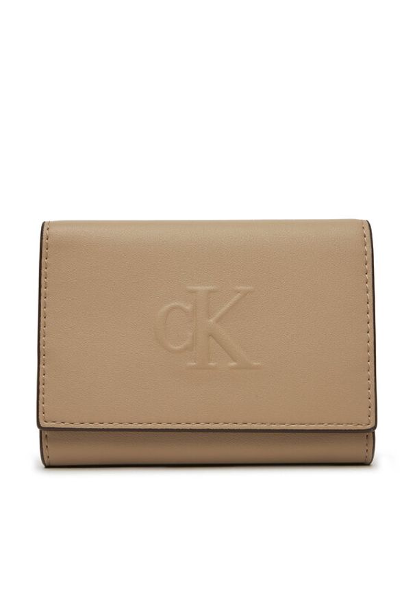 Calvin Klein Jeans Mały Portfel Damski Sculpted Medium Trifold LV04K1078G Beżowy. Kolor: beżowy. Materiał: skóra