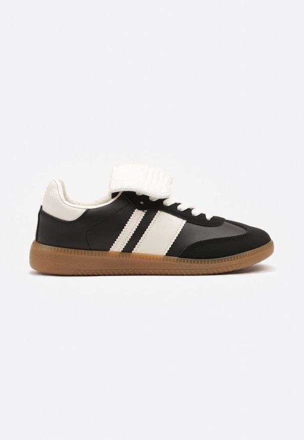 Born2be - Czarne Sneakersy Tenisówki Ozdobione Wywinięciem Myrloria. Okazja: na co dzień, na spacer. Kolor: czarny. Materiał: jeans. Wzór: aplikacja. Obcas: na obcasie. Wysokość obcasa: niski. Sport: turystyka piesza