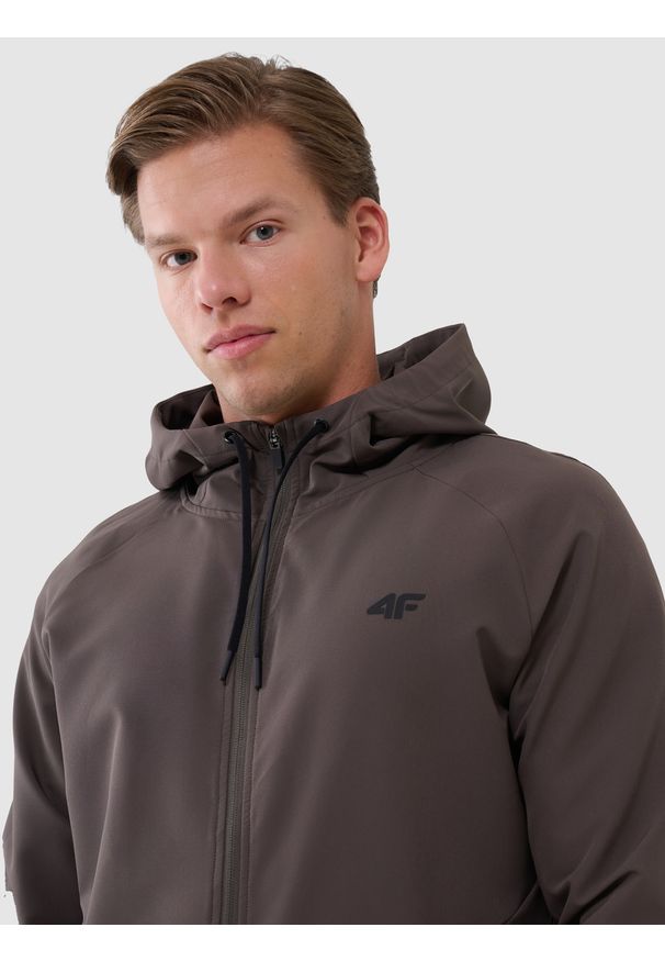 4f - 4F Bluza treningowa regular szybkoschnąca męska - brązowa XL. Typ kołnierza: kaptur. Kolor: brązowy. Materiał: elastan, włókno, dzianina, materiał, syntetyk. Długość rękawa: raglanowy rękaw. Wzór: ze splotem, gładki, jednolity. Styl: sportowy. Sport: fitness