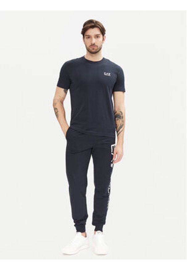 EA7 Emporio Armani T-Shirt 8NPT26 PJVQZ 1562 Granatowy Regular Fit. Kolor: niebieski. Materiał: bawełna