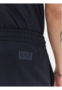 EA7 Emporio Armani Szorty sportowe 7M000153 AF10432 UB102 Granatowy Regular Fit. Kolor: niebieski. Materiał: bawełna. Styl: sportowy #5