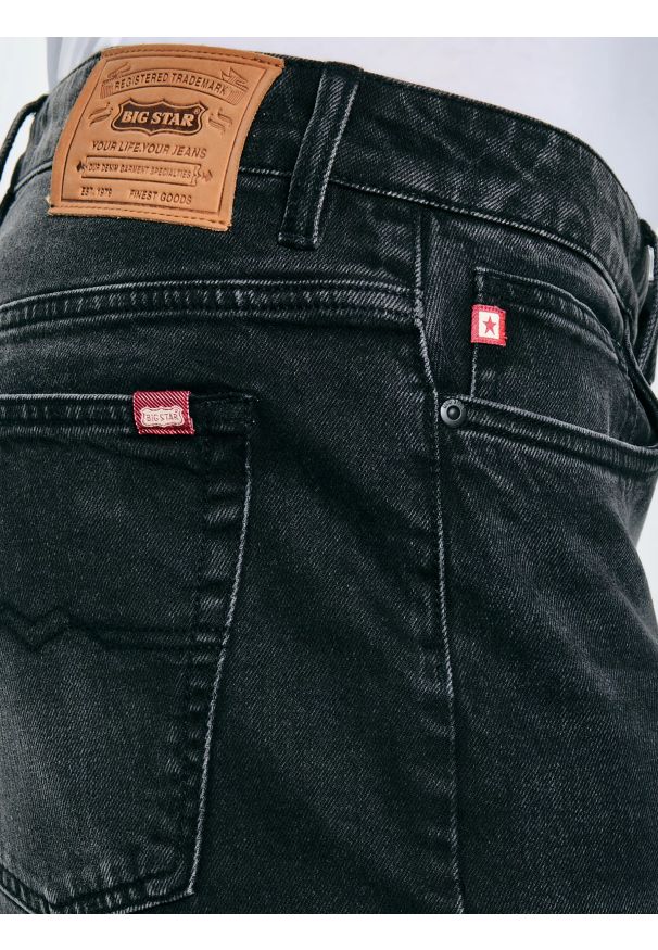 Big-Star - Jeansy męskie loose czarne Zack 912. Okazja: na co dzień. Stan: podwyższony. Kolor: czarny. Wzór: gładki. Styl: klasyczny, casual, elegancki