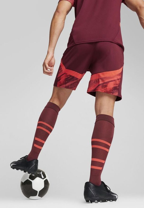Puma - Szorty RB Leipzig 2024/25. Kolor: czerwony. Sport: piłka nożna