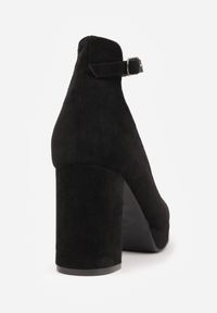 Renee - Czarne Czółenka na Słupku z Kwadratowym Noskiem Malenva. Okazja: do pracy, na co dzień. Zapięcie: pasek. Kolor: czarny. Sezon: lato. Obcas: na słupku. Styl: elegancki, casual #4