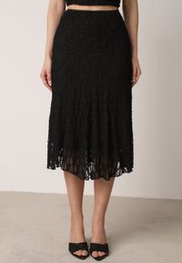 Born2be - Czarny Koronkowy Komplet Top Wiązany na Szyi i Spódnica Corinatea. Kolor: czarny. Materiał: koronka #5