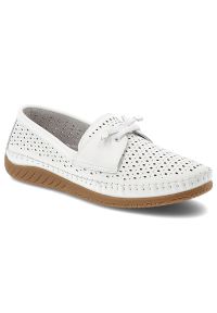 Półbuty damskie Vinceza, cholewka ze skóry naturalnej licowej z perforacją wsuwany fason z ozdobnym wiązaniem, białe, 93217. Okazja: na co dzień. Kolor: biały. Materiał: skóra. Szerokość cholewki: normalna. Wzór: ażurowy. Sezon: lato. Styl: klasyczny, casual #1