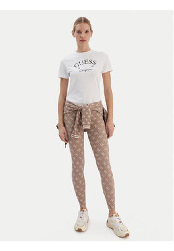Guess T-Shirt V6RI02 J1314 Biały Regular Fit. Kolor: biały. Materiał: bawełna