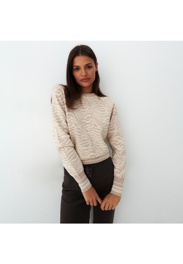 Mohito - Wzorzysty sweter - Beżowy. Kolor: beżowy