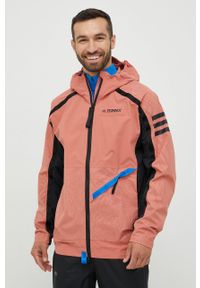 adidas TERREX kurtka outdoorowa Utilitas kolor pomarańczowy przejściowa. Kolor: pomarańczowy. Materiał: tkanina, poliester, materiał. Wzór: ze splotem #1