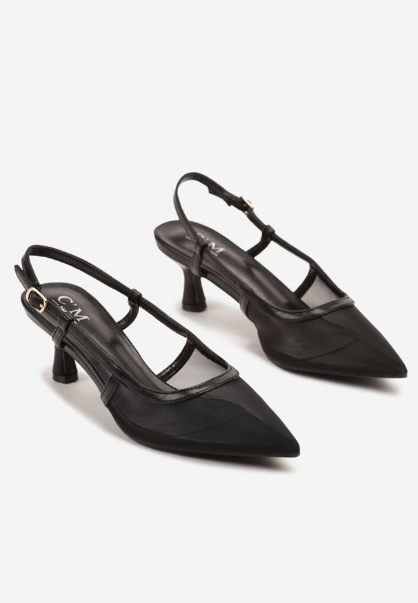 Renee - Czarne Siateczkowe Sandały Slingback na Niskim Obcasie Syltewi. Okazja: na co dzień. Nosek buta: szpiczasty. Zapięcie: pasek. Kolor: czarny. Materiał: jeans. Obcas: na obcasie. Styl: elegancki, casual. Wysokość obcasa: niski