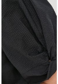 GESTUZ - Gestuz sukienka bawełniana kolor czarny mini rozkloszowana. Kolor: czarny. Materiał: bawełna. Długość rękawa: krótki rękaw. Typ sukienki: rozkloszowane. Długość: mini #5