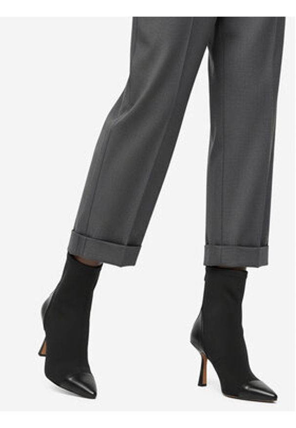 Nine West Botki CEO-NOURA-01 Czarny. Kolor: czarny. Materiał: materiał