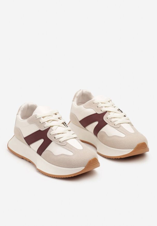 Renee - Beżowo-Bordowe Buty Sportowe Sneakersy na Płaskiej Podeszwie z Geometryczną Wstawką Sewla. Okazja: na co dzień. Kolor: beżowy. Materiał: jeans. Wzór: geometria. Obcas: na płaskiej podeszwie
