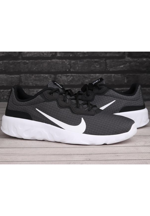 Buty męskie do biegania Nike EXPLORE STRADA. Kolor: biały, wielokolorowy, czarny, szary