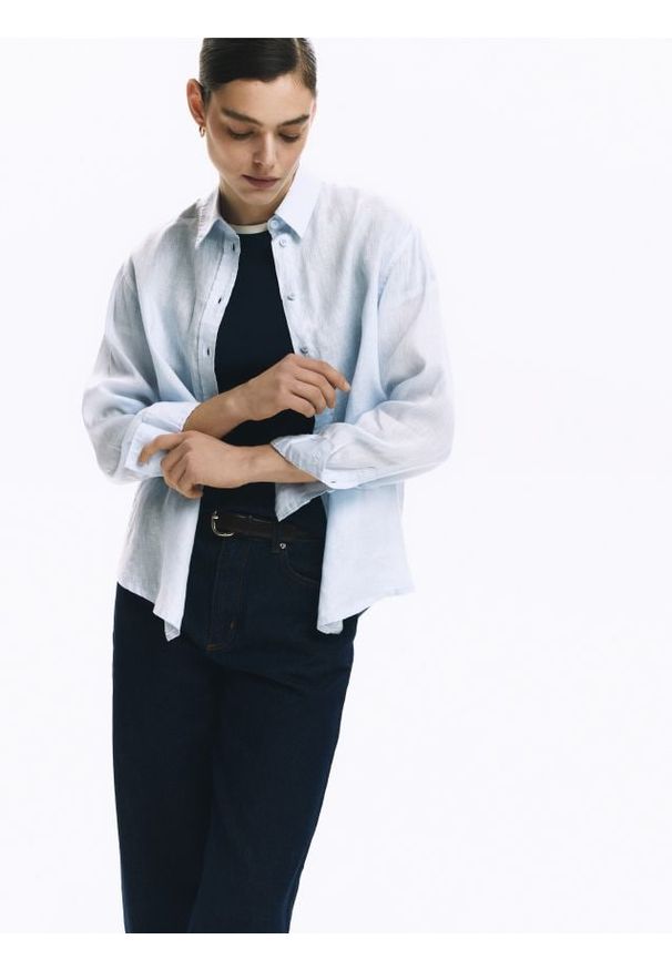 Reserved - T-shirt z kontrastową lamówką - granatowy. Kolor: niebieski. Materiał: bawełna