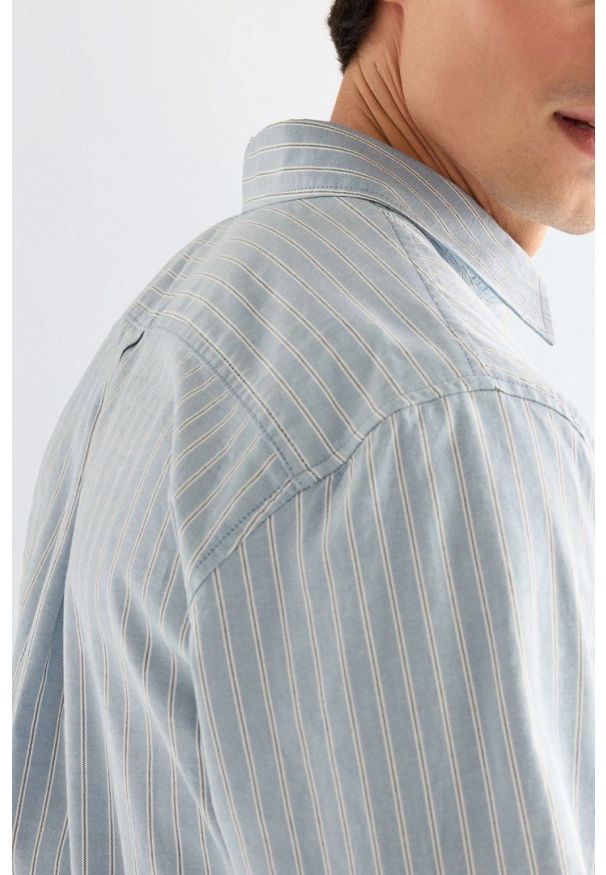 Wrangler - MĘSKA KOSZULA WRANGLER 1 PKT SHIRT BLUE STRIPE 112378486