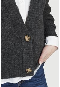 Cellbes - Krótki rozpinany sweter z guzikami. Typ kołnierza: dekolt w serek. Kolor: szary. Materiał: poliester, prążkowany. Długość: krótkie. Wzór: melanż. Styl: klasyczny