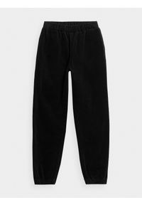 outhorn - Spodnie casual sztruksowe damskie Outhorn - czarne. Okazja: na co dzień. Kolor: czarny. Materiał: sztruks. Styl: casual #1