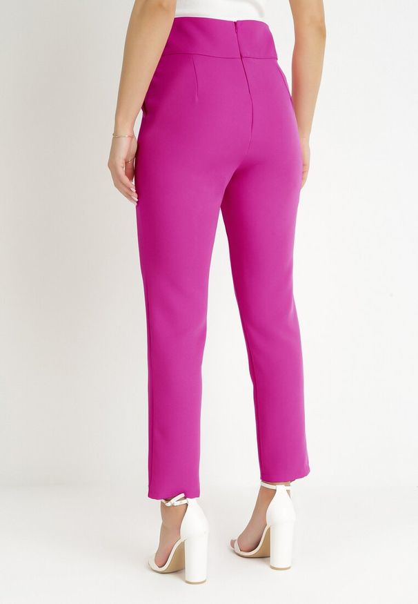 Born2be - Fuksjowe Spodnie Regular Boura. Okazja: do pracy, na spotkanie biznesowe. Kolor: różowy. Styl: klasyczny, biznesowy