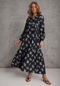 Renee - Niebieska Wiskozowa Sukienka o Rozkloszowanym Kroju z Guzikami przy Dekolcie Seave. Okazja: na co dzień. Kolor: niebieski. Materiał: wiskoza. Wzór: nadruk. Typ sukienki: rozkloszowane, oversize. Styl: boho, casual #4