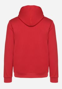 Born2be - Czerwona Bluza z Kapturem i Kangurkową Kieszenią Envila. Okazja: na co dzień. Typ kołnierza: kaptur. Kolor: czerwony. Materiał: jeans. Styl: casual, elegancki
