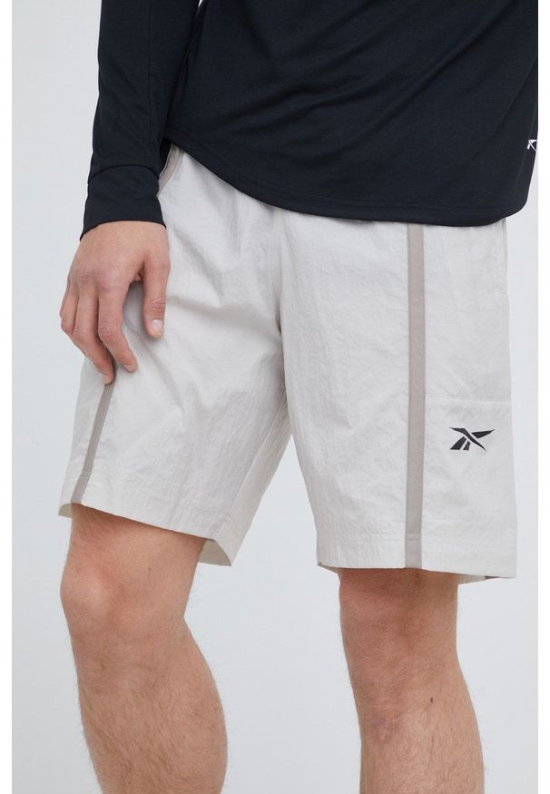 Reebok szorty treningowe Meet You There HB5944 męskie kolor beżowy. Kolor: beżowy. Materiał: materiał