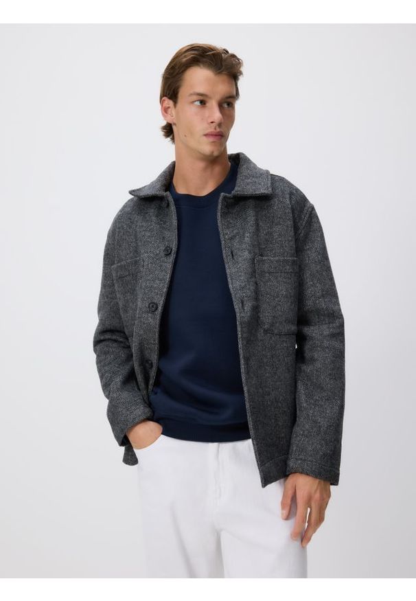 Reserved - Gładka bluza z bawełną - granatowy. Kolor: niebieski. Materiał: bawełna. Wzór: gładki