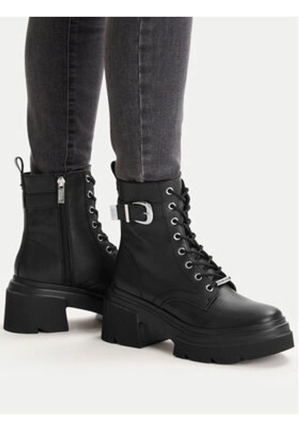 Steve Madden Trzewiki Braker SM11005039 Czarny. Kolor: czarny. Materiał: skóra