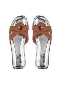 Love Moschino - LOVE MOSCHINO Klapki JA28092G0OIAX200 Brązowy. Kolor: brązowy. Materiał: skóra #4