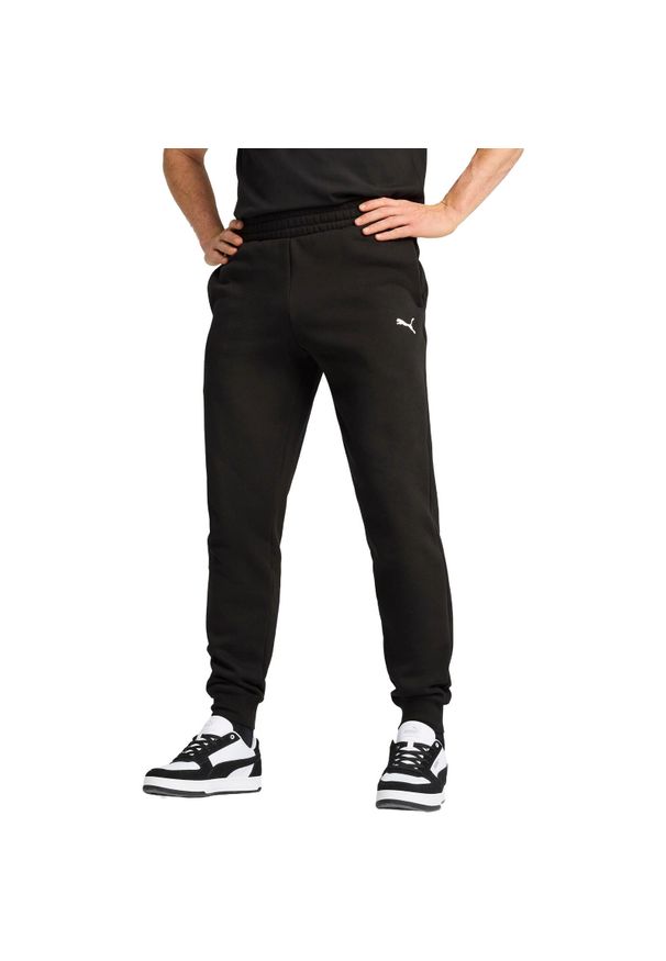 Spodnie Puma Ess Sweatpants Fl Cl, Mężczyźni. Kolor: czarny. Materiał: bawełna, materiał. Sport: fitness