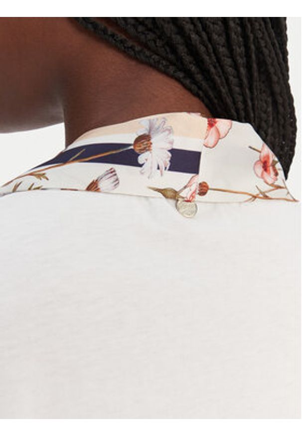 Liu Jo T-Shirt WA6189 J6308 Biały Regular Fit. Kolor: biały. Materiał: bawełna