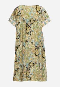 Born2be - Żółto-Zielona Wiskozowa Sukienka o Rozkloszowanym Kroju w Stylu Boho Melnea. Typ kołnierza: dekolt w łódkę. Kolor: żółty. Materiał: wiskoza. Długość rękawa: krótki rękaw. Sezon: lato. Styl: boho #5