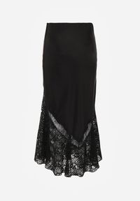 Renee - Czarna Satynowa Spódnica Ozdobiona Rozcięciem na Nogę i Koronką Saviraet. Kolor: czarny. Materiał: satyna, koronka. Wzór: aplikacja, koronka. Styl: elegancki #2
