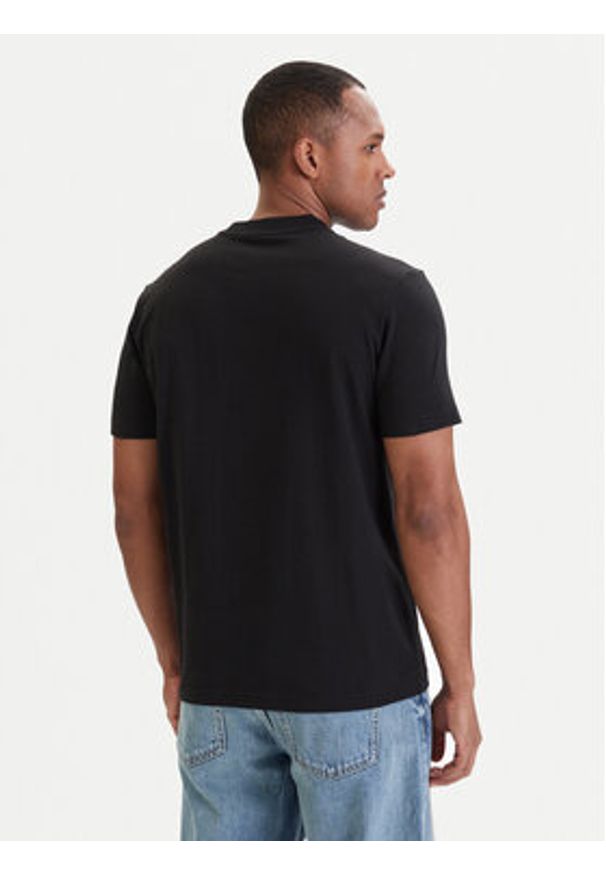 Calvin Klein Jeans T-Shirt LV04RAB810 Czarny Regular Fit. Kolor: czarny. Materiał: bawełna