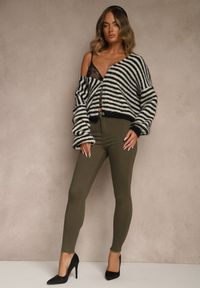 Renee - Ciemnozielone Bawełniane Spodnie Skinny Capria. Kolor: zielony. Materiał: bawełna