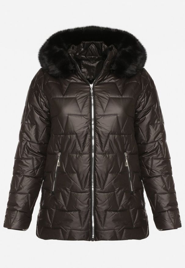 Born2be - Czarna Pikowana Kurtka z Kapturem z Futerkiem Azilma. Okazja: na spacer, na co dzień. Typ kołnierza: kaptur. Kolekcja: plus size. Kolor: czarny. Materiał: futro. Wzór: aplikacja. Styl: casual, klasyczny
