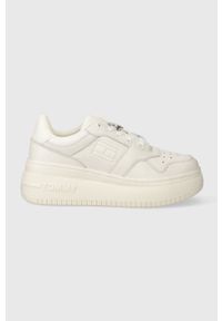 Tommy Jeans sneakersy skórzane TJW RETRO BASKET FLATFORM CHARM kolor biały EN0EN02245. Zapięcie: sznurówki. Kolor: biały. Materiał: skóra. Obcas: na platformie #1