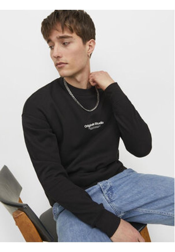 Jack & Jones - Jack&Jones Bluza Vesterbro 12241694 Czarny Relaxed Fit. Kolor: czarny. Materiał: syntetyk
