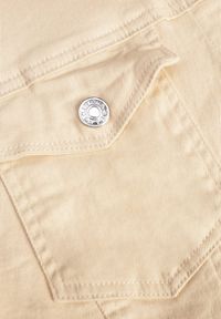 Renee - Jasnożółta Jeansowa Kurtka z Bawełny Perilopei. Okazja: na co dzień. Kolekcja: plus size. Kolor: żółty. Materiał: bawełna, jeans. Styl: casual #5