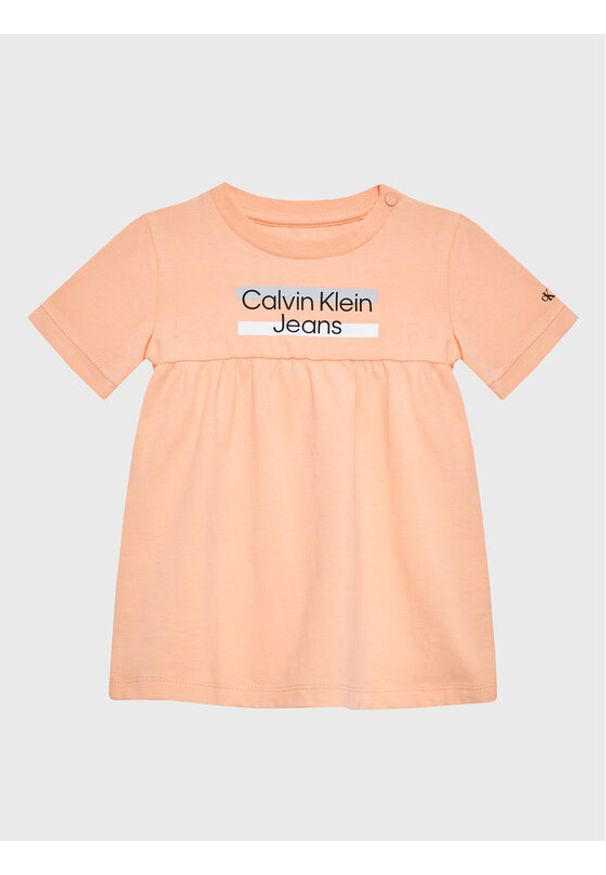 Calvin Klein Jeans Sukienka codzienna Hero Logo IN0IN00065 Pomarańczowy Regular Fit. Okazja: na co dzień. Kolor: pomarańczowy. Materiał: bawełna. Typ sukienki: proste. Styl: casual