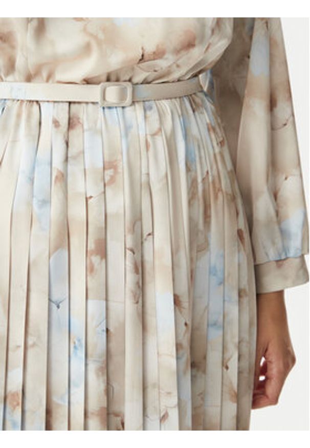 Rinascimento Sukienka koktajlowa CFC0127960003 Beżowy jasny Regular Fit. Kolor: beżowy. Materiał: syntetyk. Styl: wizytowy