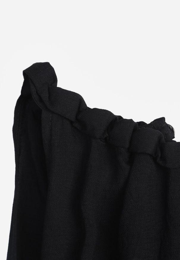 Renee - Czarna Sukienka Bez Rękawów z Wiskozy z Ozdobnym Dekoltem i Wiązaniem w Talii Azeira. Okazja: na co dzień. Kolekcja: plus size. Kolor: czarny. Materiał: wiskoza. Długość rękawa: bez rękawów. Typ sukienki: dla puszystych. Styl: casual