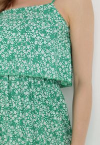 Born2be - Zielona Sukienka z Wiskozy Melline. Okazja: na plażę. Kolor: zielony. Materiał: wiskoza. Długość rękawa: na ramiączkach. Wzór: nadruk. Styl: wakacyjny, klasyczny. Długość: maxi #5