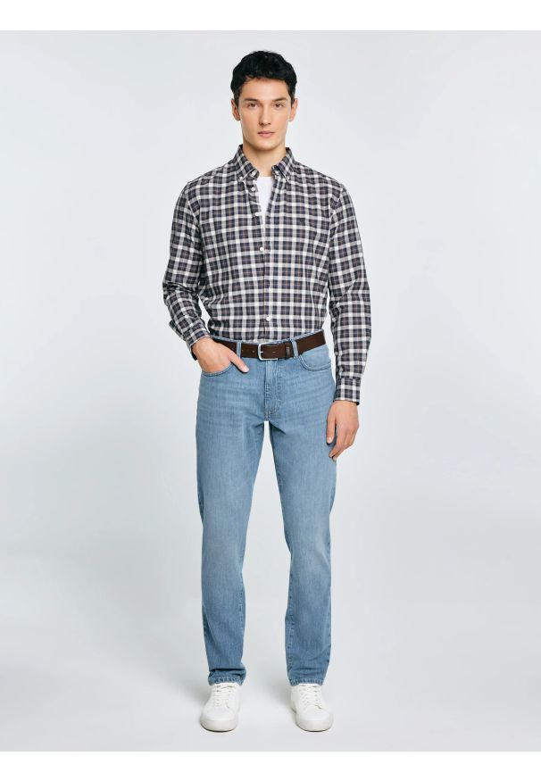 Big-Star - Koszula męska bawełniana w kratę czarna Gibbineros 906. Okazja: na co dzień. Kolor: czarny. Materiał: bawełna. Wzór: haft, kratka, gładki. Styl: klasyczny, casual