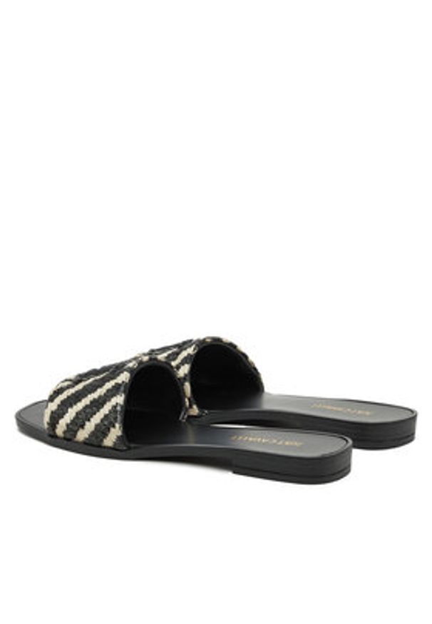 Just Cavalli Klapki Elsie78RA3S91 ZSC05 Czarny. Kolor: czarny. Materiał: skóra