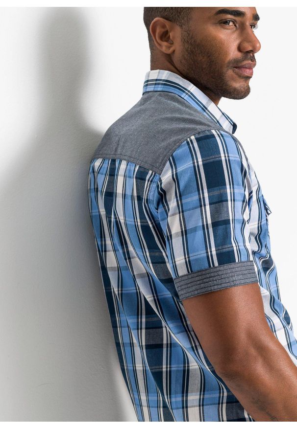 bonprix - Koszula z krótkim rękawem i wstawką z denimu. Kolor: niebieski. Materiał: denim. Długość rękawa: krótki rękaw. Długość: krótkie