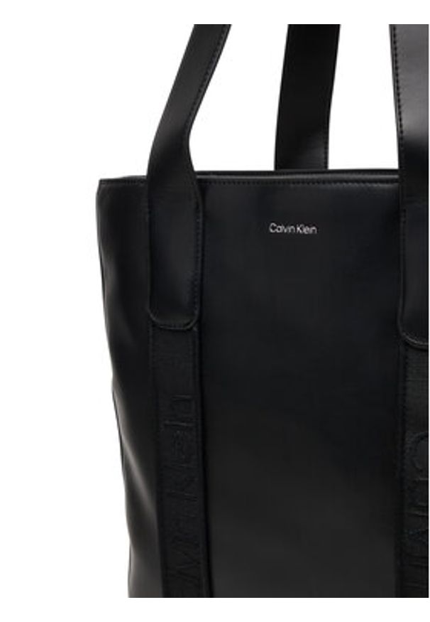 Calvin Klein Torebka Webbing Strap Tote LV04F3289G Czarny. Kolor: czarny. Materiał: skórzane